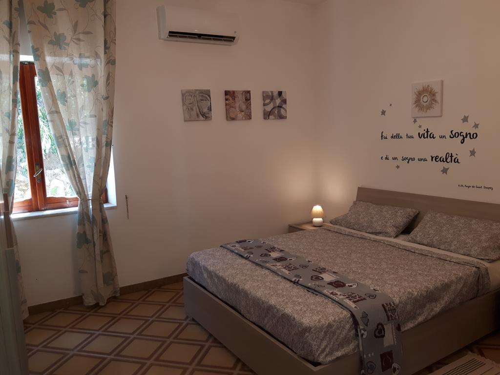 维克艾库塞La Casa Del Sole别墅 外观 照片